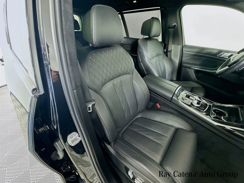 Used 2023 BMW X7 M60i w/ Executive Package AWD/4WD image 31