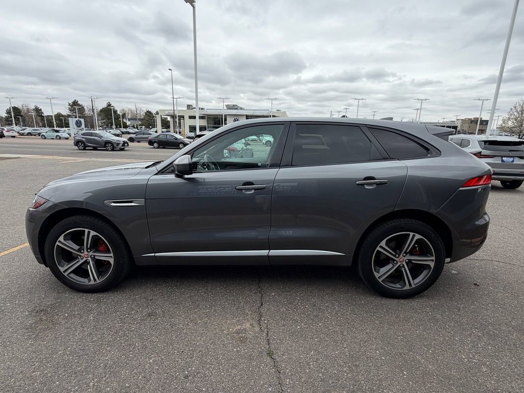 Used 2019 Jaguar F-PACE S image 39