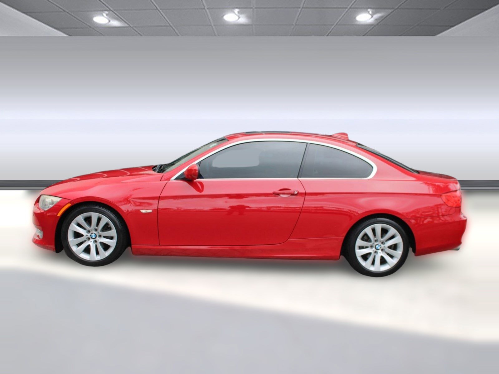 Used 2011 BMW 328i Coupe image 2