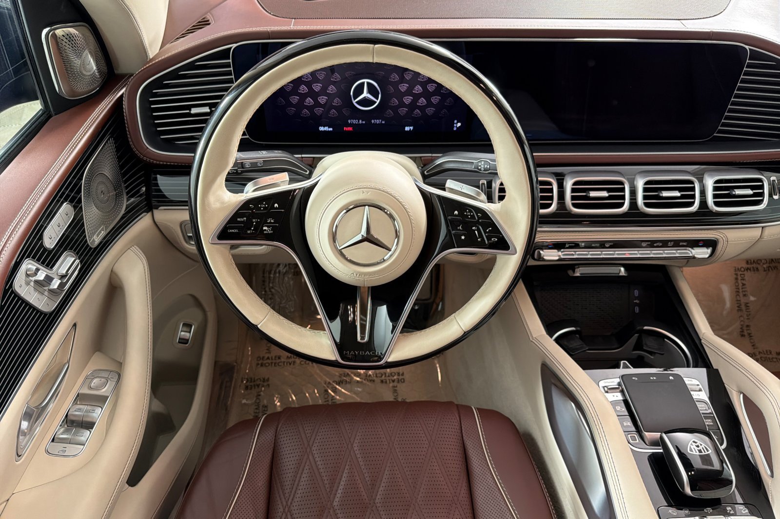 Used 2025 Mercedes-Benz Maybach GLS 600 4MATIC image 13