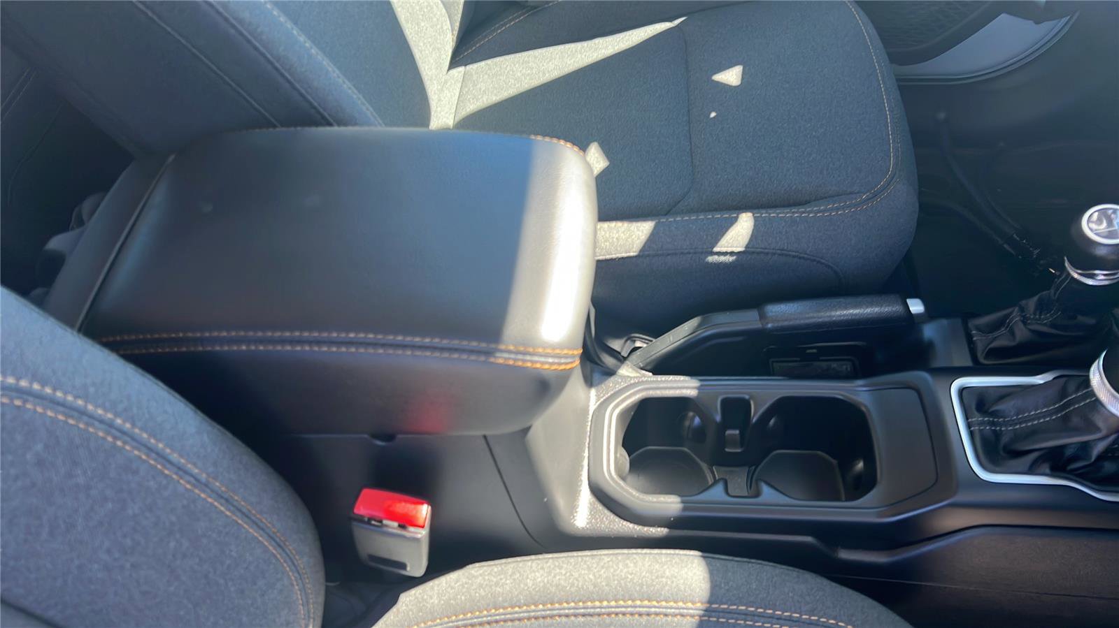 Used 2024 Jeep Wrangler Sahara image 22