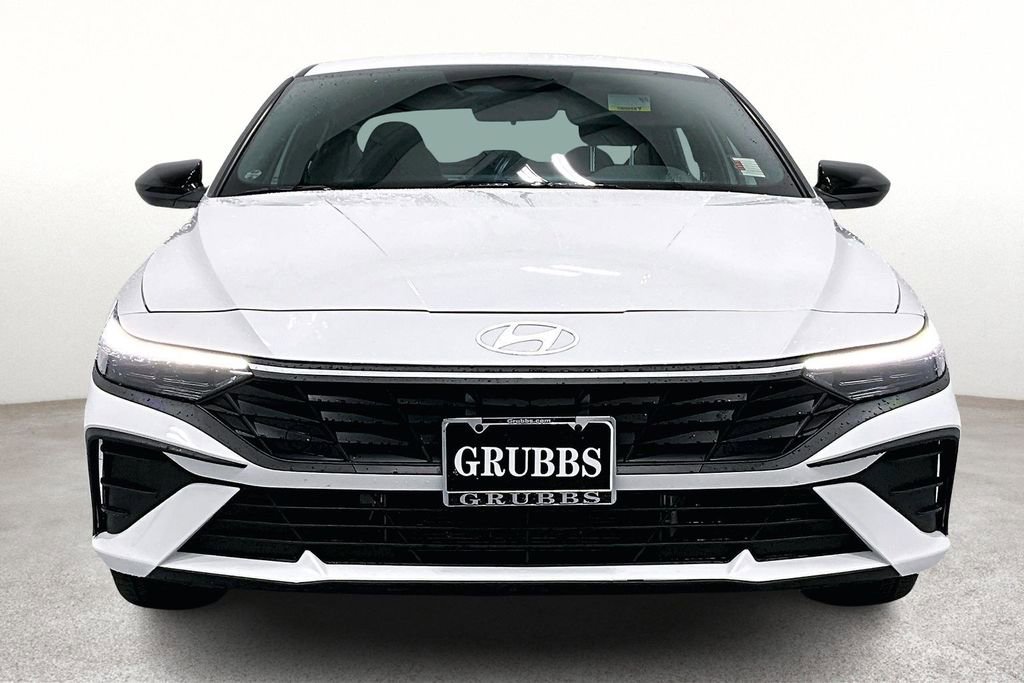 Certified 2025 Hyundai Elantra SEL image 5