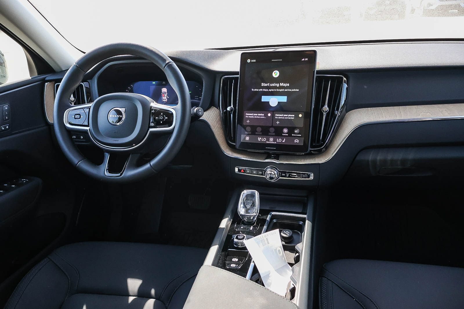New 2026 Volvo XC60 T8 Core w/ Climate Package AWD/4WD image 21
