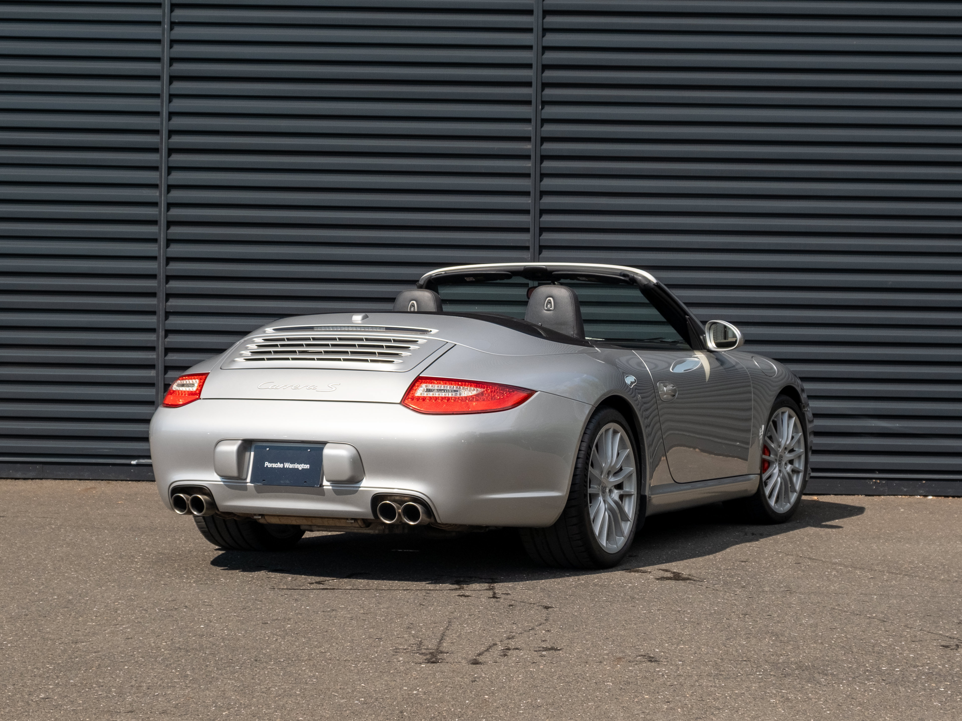 Used 2009 Porsche 911 Carrera S RWD image 8