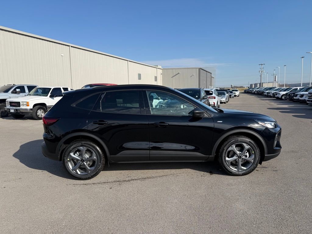 New 2026 Ford Escape ST-Line w/ Tech Pack #1 FWD image 30