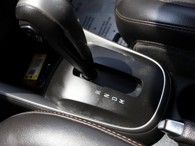 Used 2020 Chevrolet Trax LT w/ LT Convenience Package FWD image 24