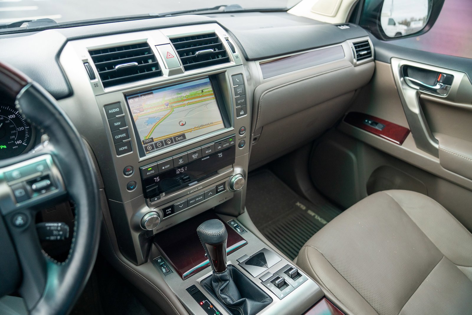 Used 2018 Lexus GX 460 image 15