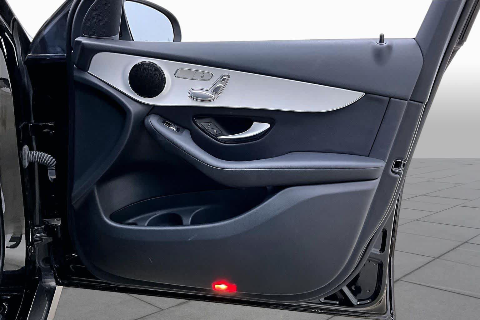 Certified 2022 Mercedes-Benz GLC 300 image 26