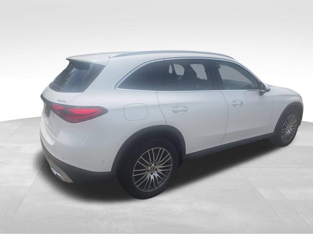 New 2026 Mercedes-Benz GLC 300 4MATIC image 3