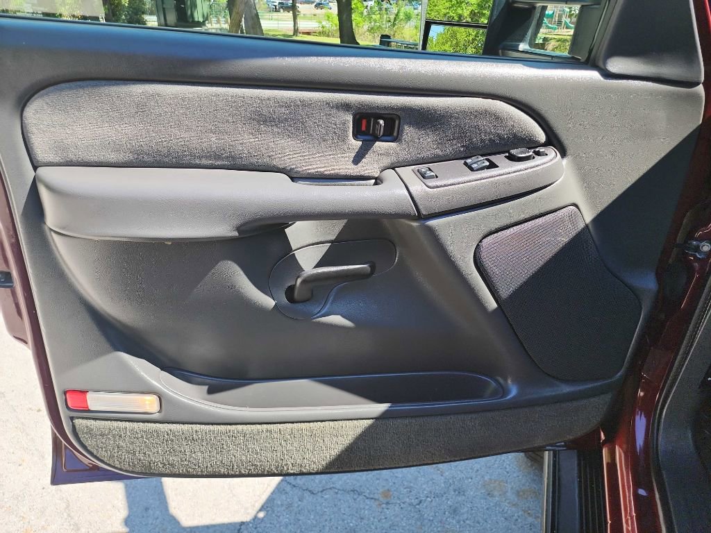 Used 2003 Chevrolet Silverado 2500 LS image 18