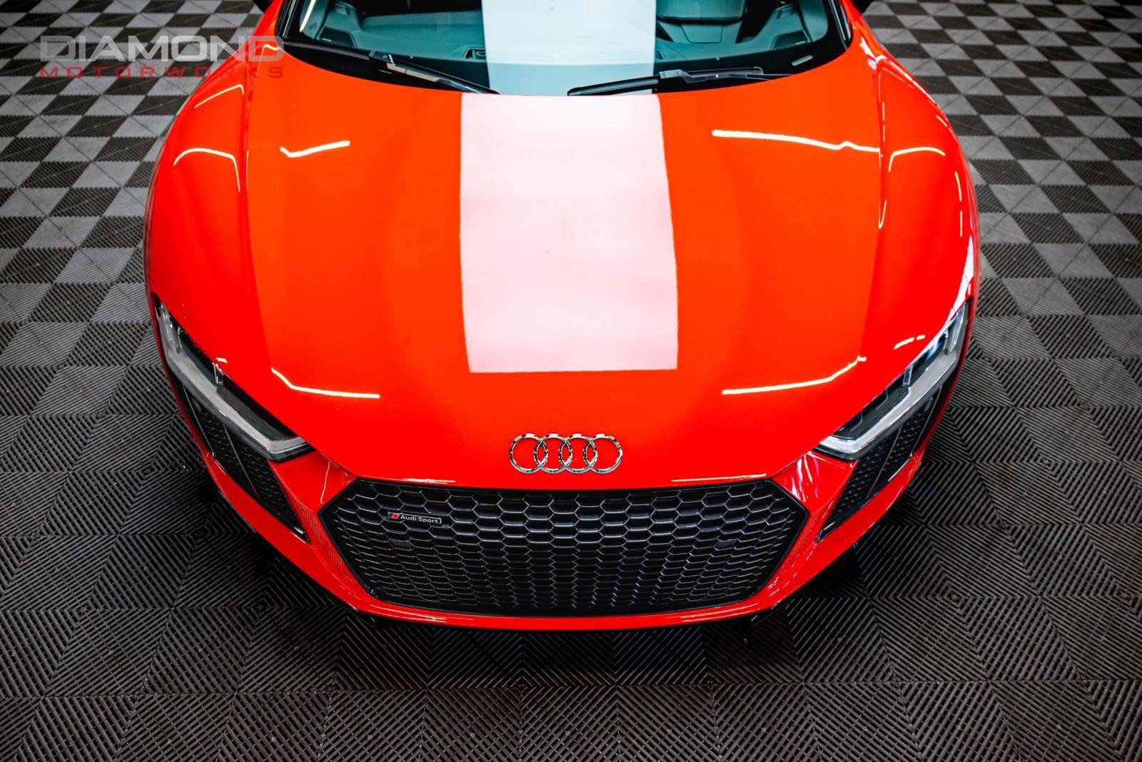 Used 2018 Audi R8 V10 w/ Carbon Exterior Package image 35