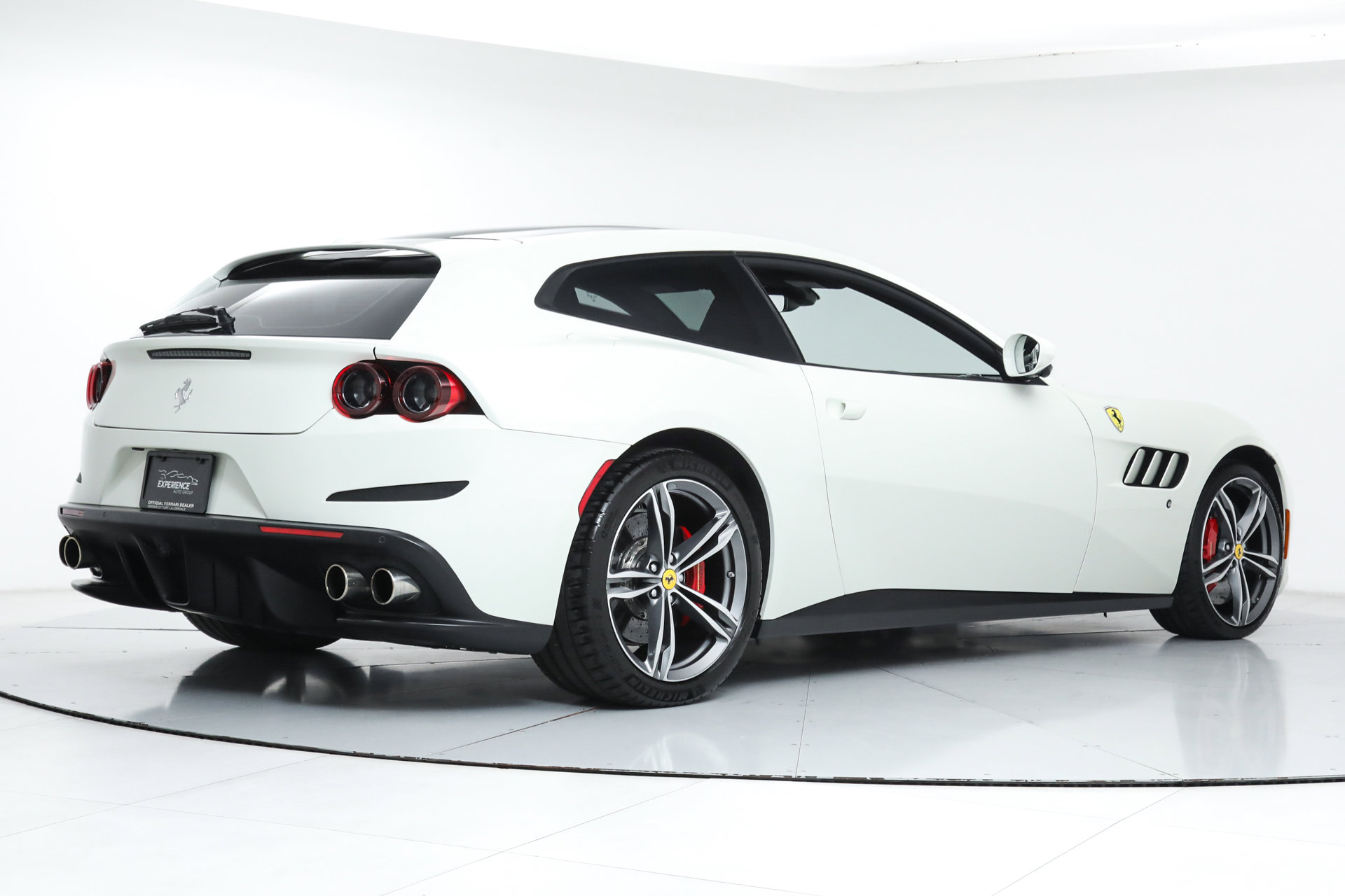 Certified 2020 Ferrari GTC4Lusso image 3