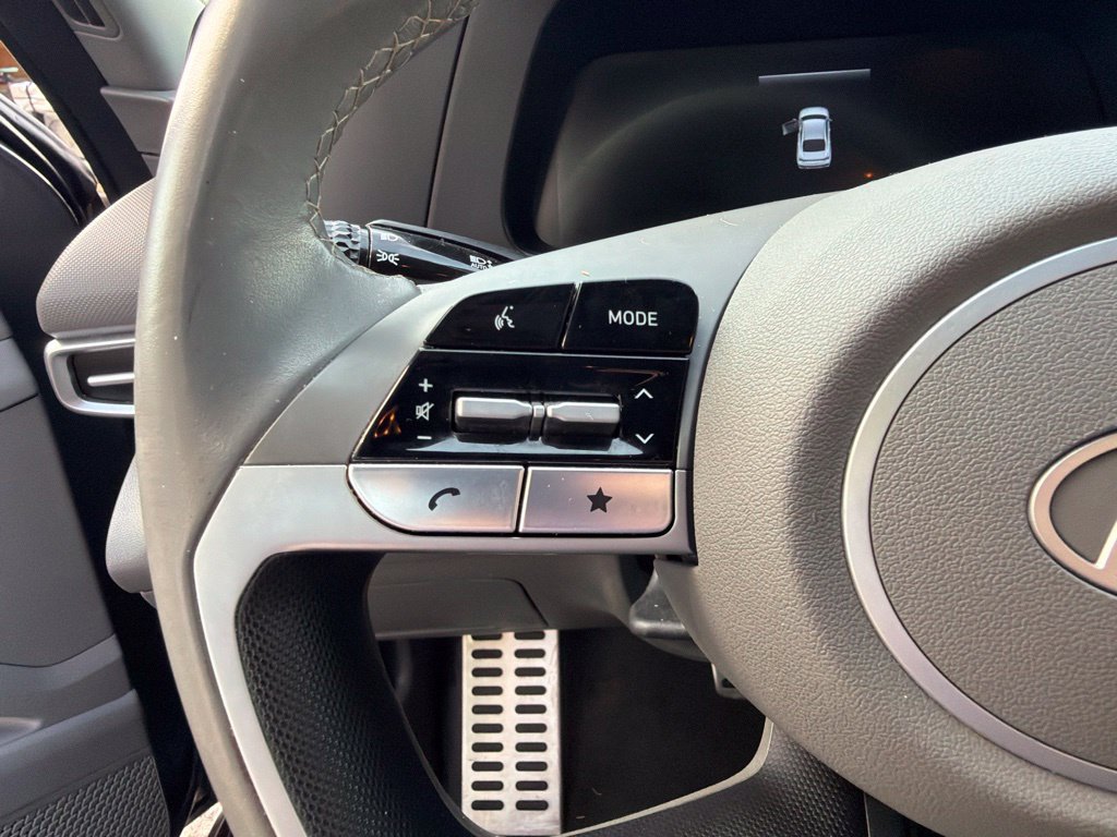 Certified 2025 Hyundai Elantra Sport FWD image 13