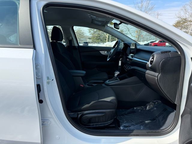 Used 2023 Kia Forte LXS w/ LXS Technology Package image 34
