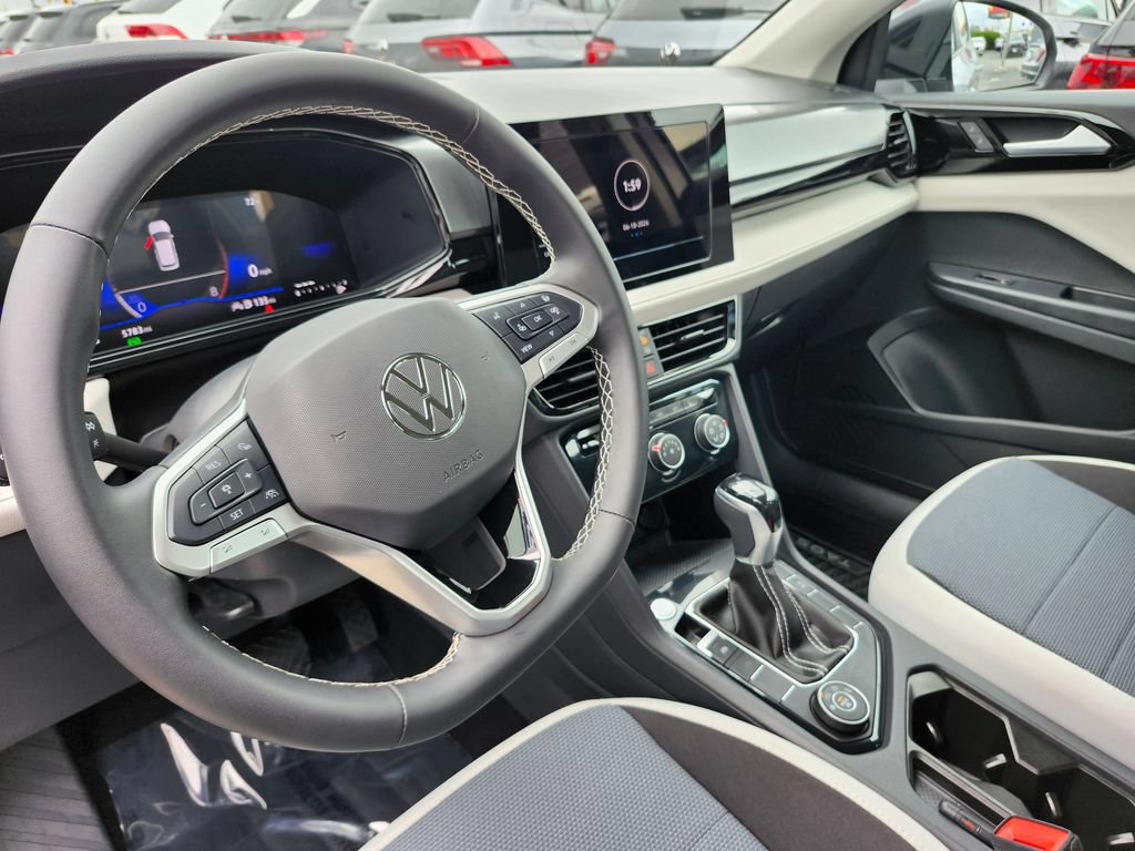 Certified 2025 Volkswagen Taos S AWD/4WD image 8
