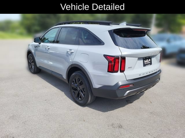 Certified 2022 Kia Sorento S w/ Panoramic Sunroof Package AWD/4WD image 3