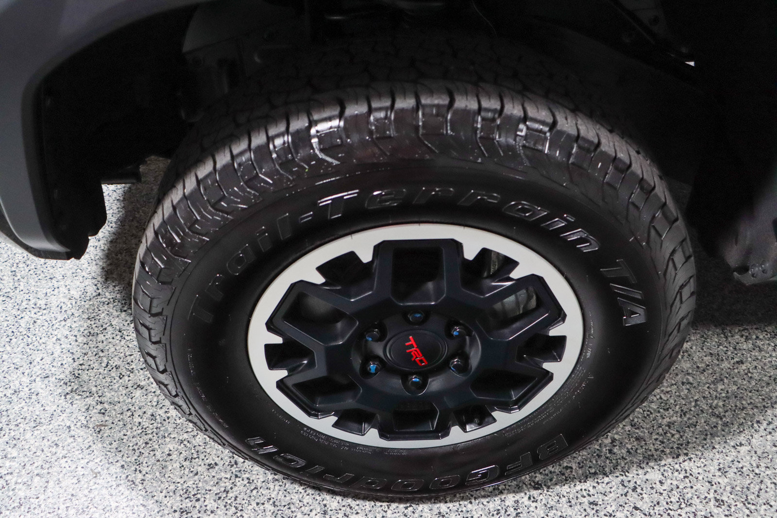 Used 2024 Toyota Tacoma TRD Off-Road AWD/4WD image 11