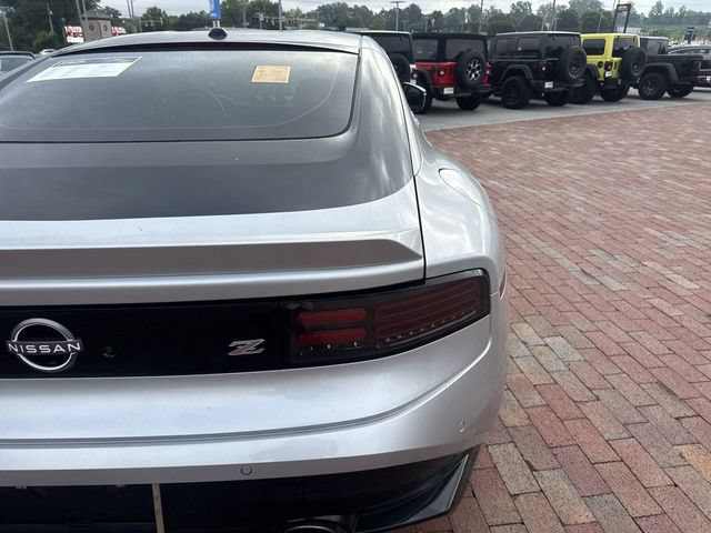 Used 2025 Nissan Z Performance w/ Floor Mat Package RWD image 11