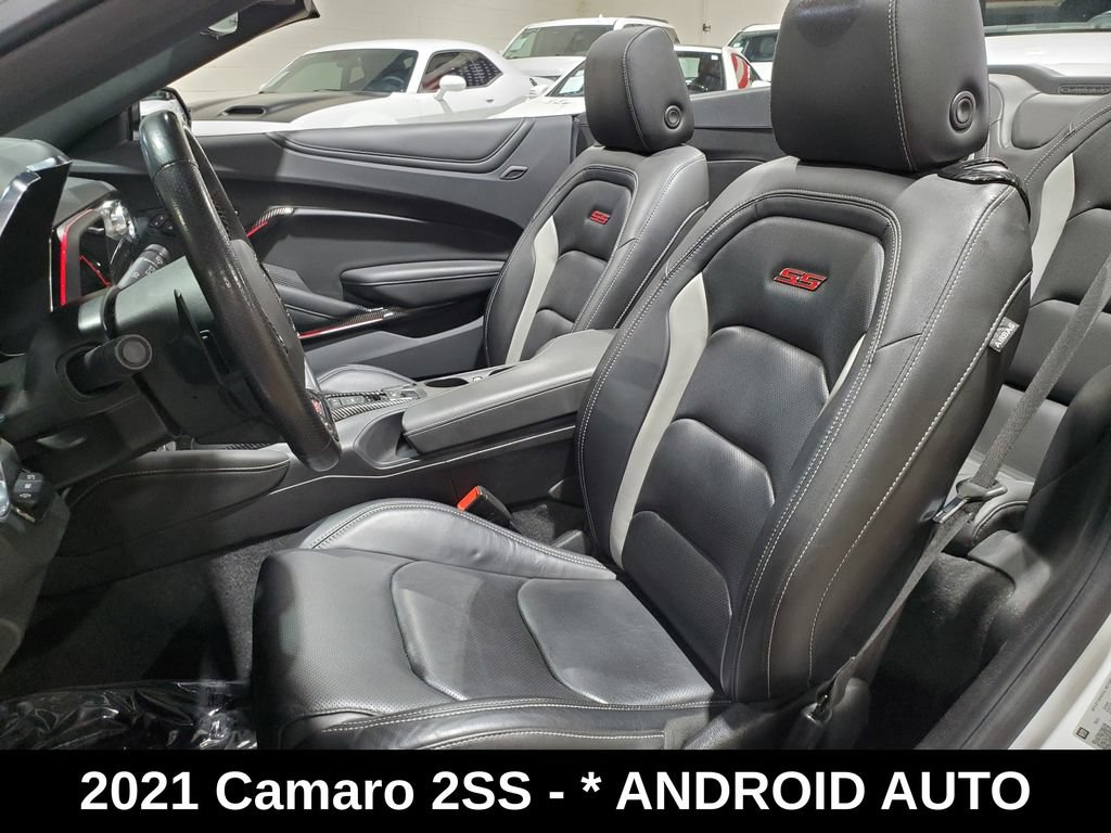 Used 2021 Chevrolet Camaro SS RWD image 6