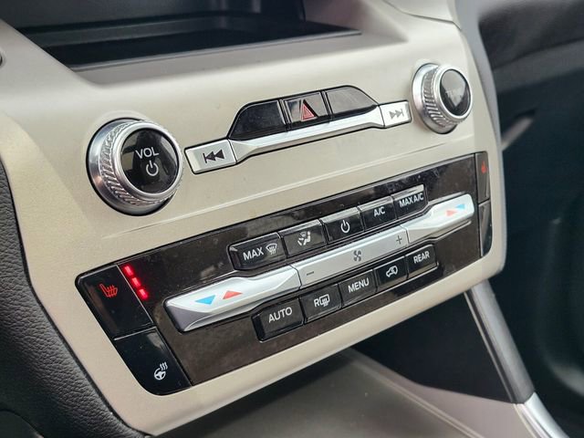 Certified 2022 Ford Explorer XLT w/ Equipment Group 202A image 27