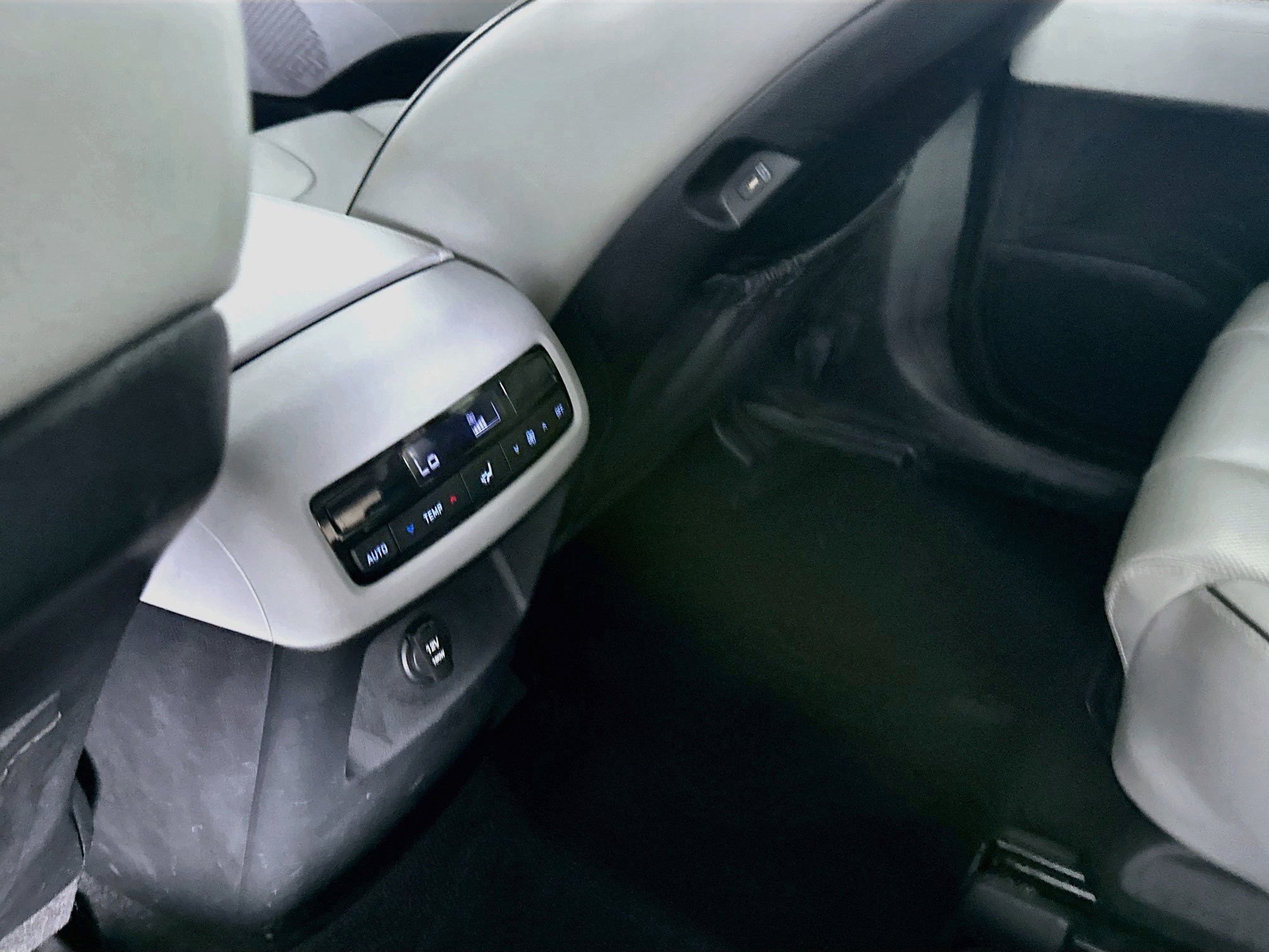 Used 2025 Hyundai Palisade SEL FWD image 27