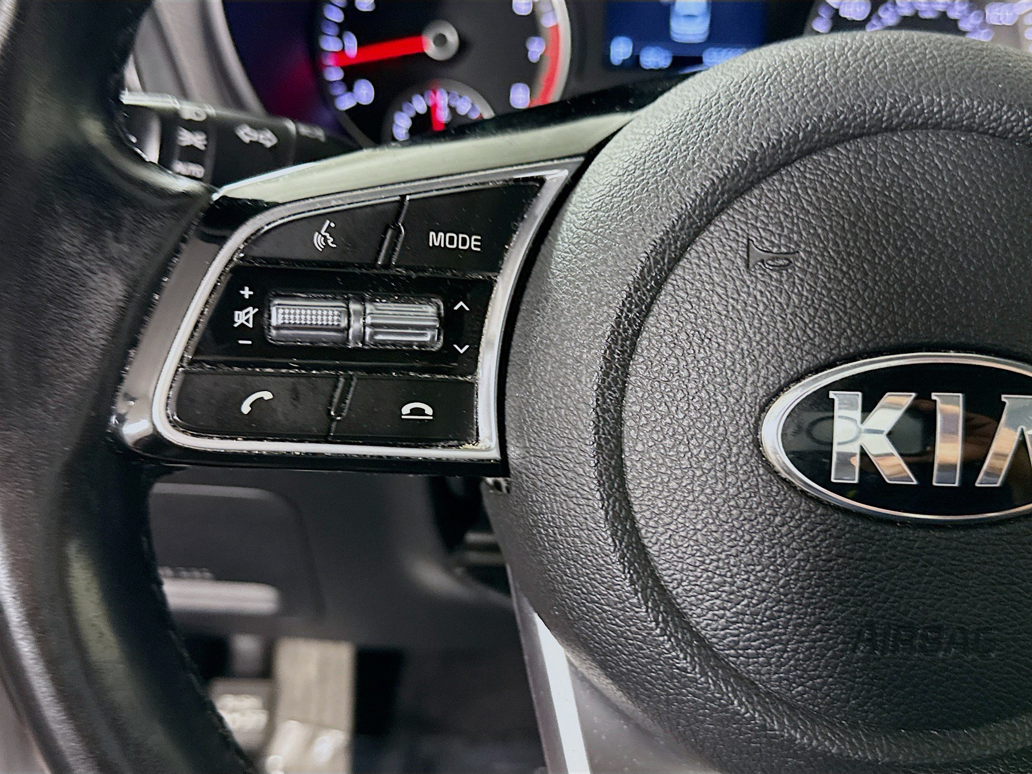 Used 2020 Kia Optima SE FWD image 14