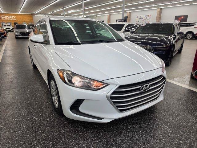 Used 2017 Hyundai Elantra SE FWD image 3