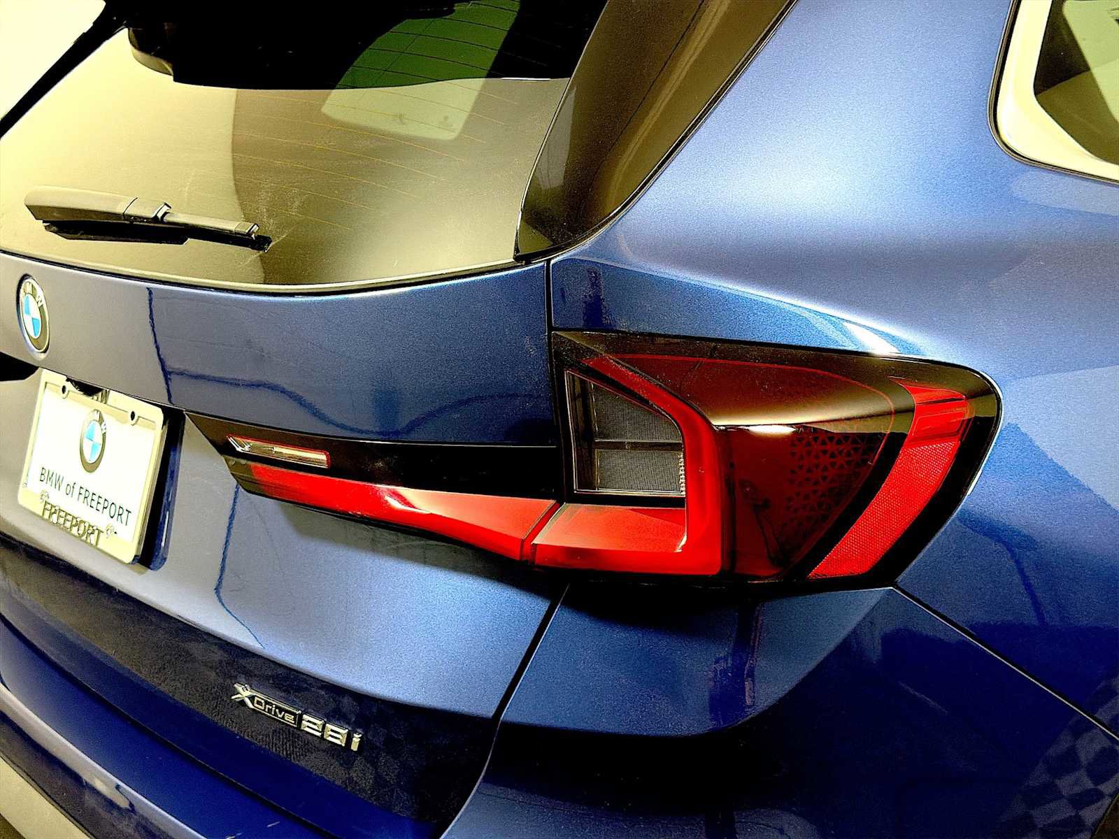 Used 2025 BMW X1 xDrive28i w/ Convenience Package image 29