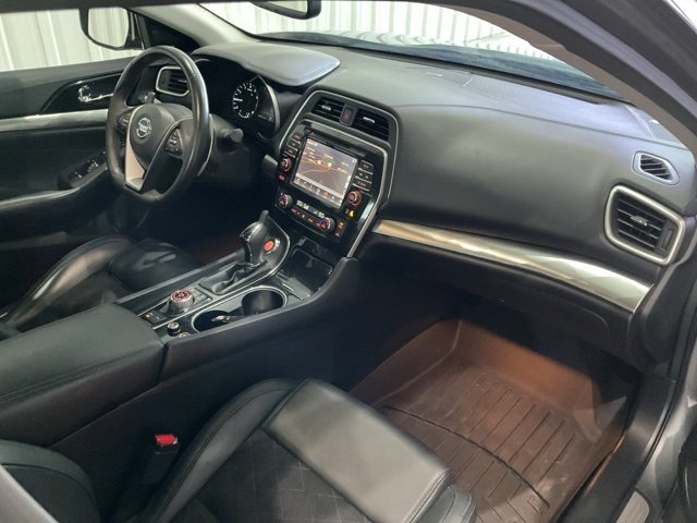 Used 2017 Nissan Maxima SR w/ Midnight Edition image 21