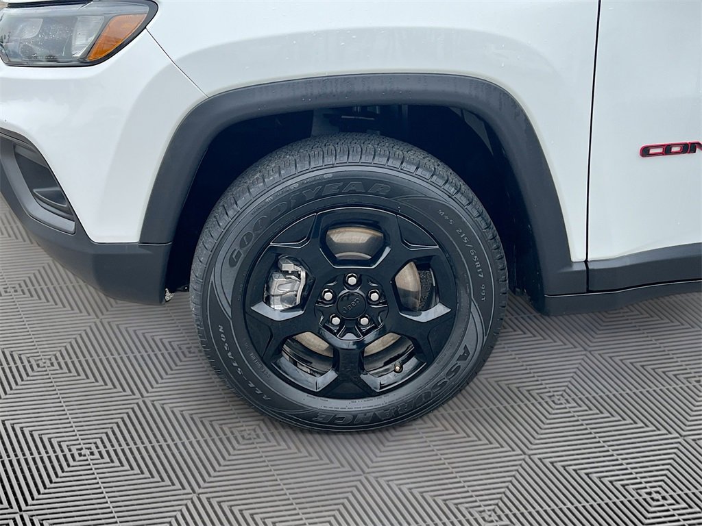 Used 2024 Jeep Compass Trailhawk image 29