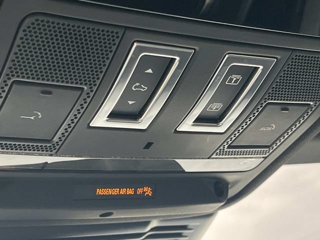 Used 2025 Land Rover Range Rover Evoque Dynamic SE AWD/4WD image 39