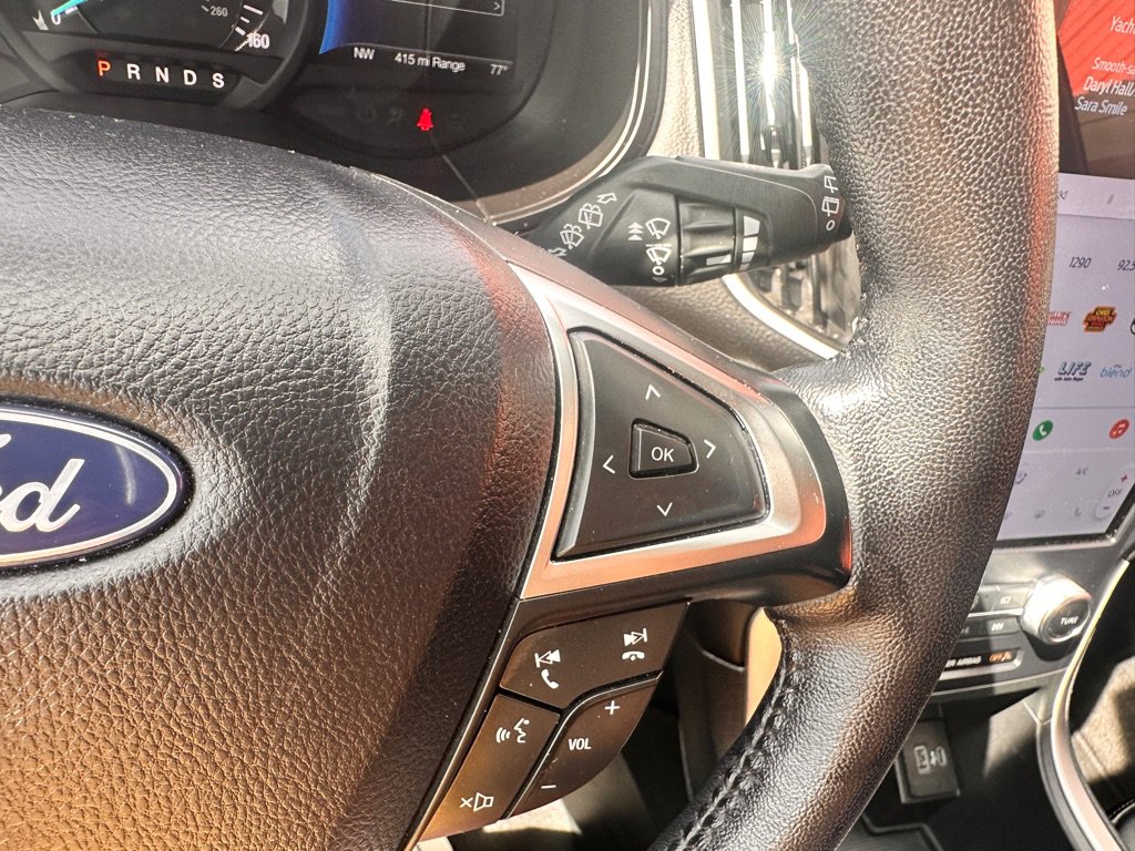 Used 2024 Ford Edge SEL image 16