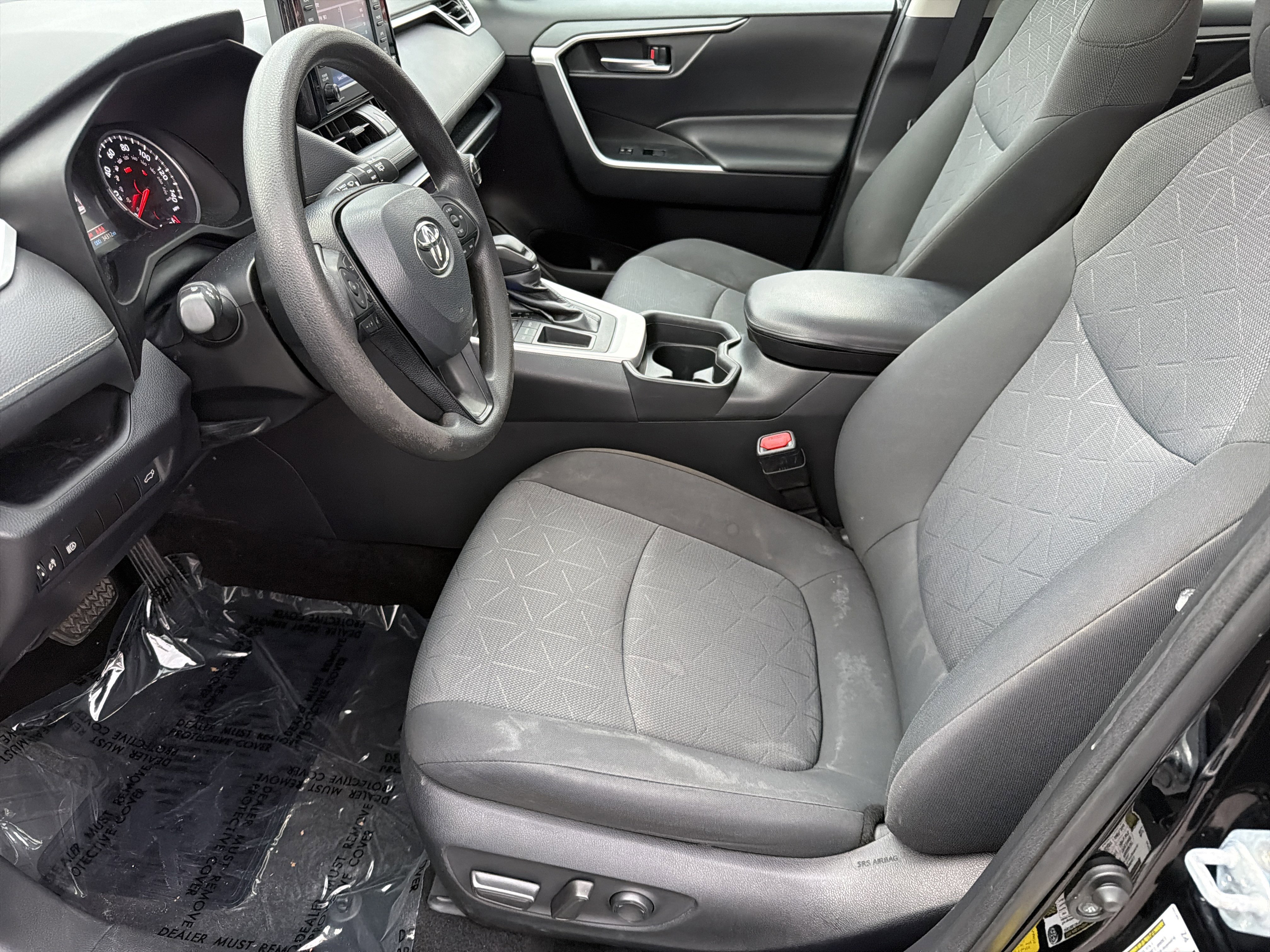 Used 2021 Toyota RAV4 XLE w/ Convenience Package image 20