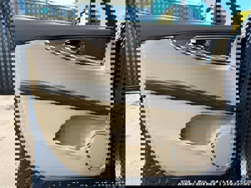 Used 2018 Lincoln MKX Reserve image 18