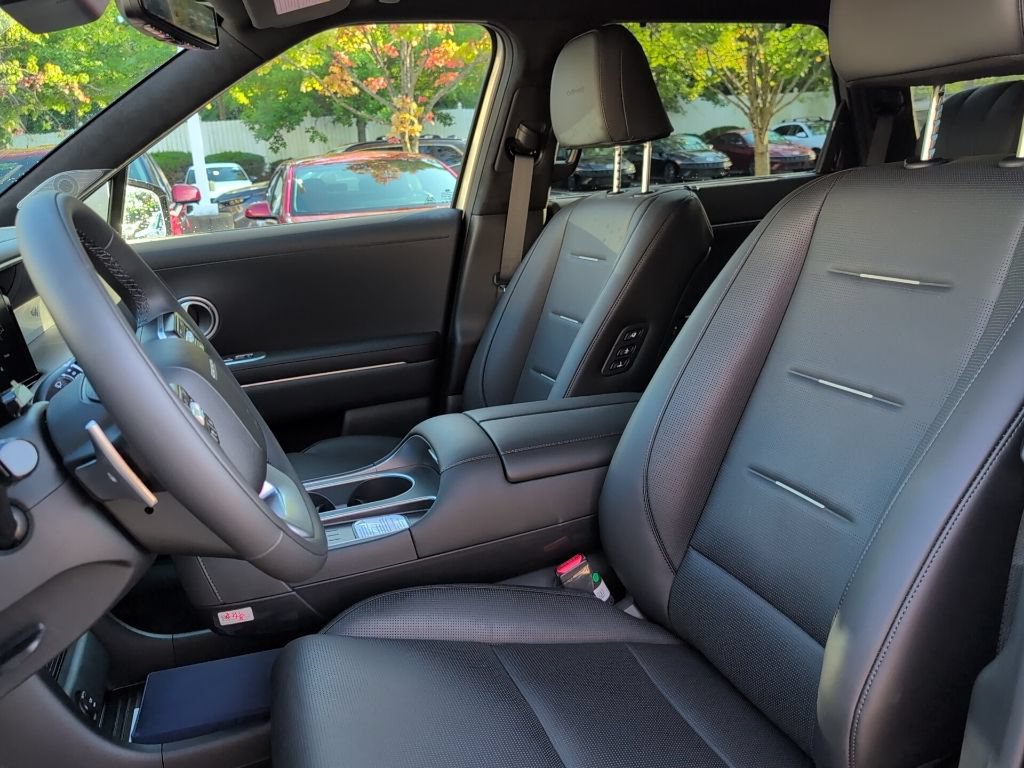 Used 2026 Hyundai Palisade Calligraphy AWD/4WD image 9