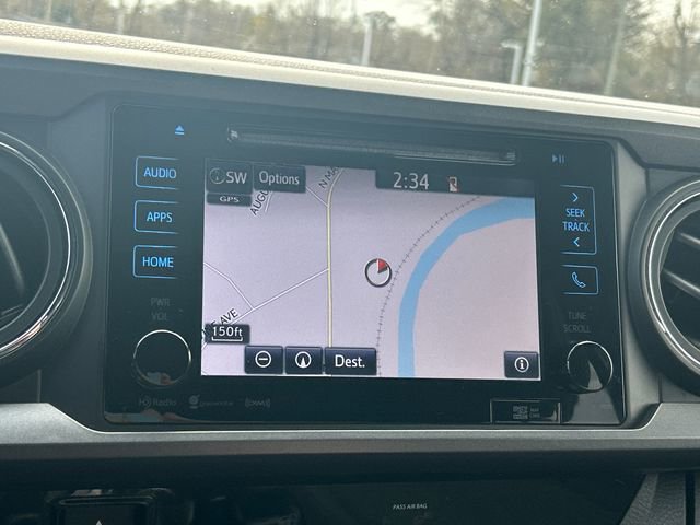 Used 2018 Toyota Tacoma TRD Off-Road image 19