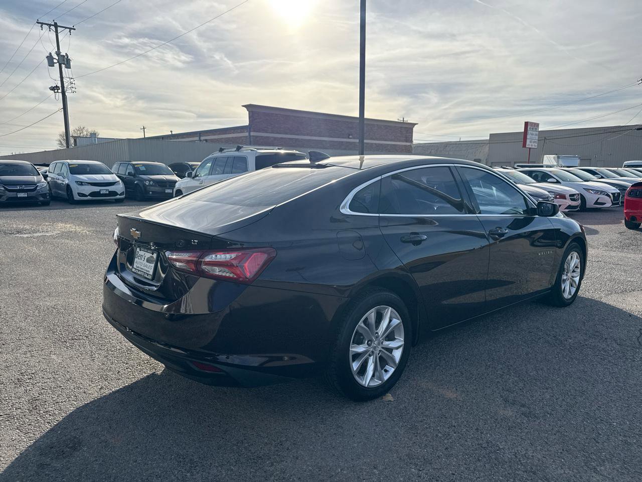 Used 2020 Chevrolet Malibu LT w/ Leather Package FWD image 6