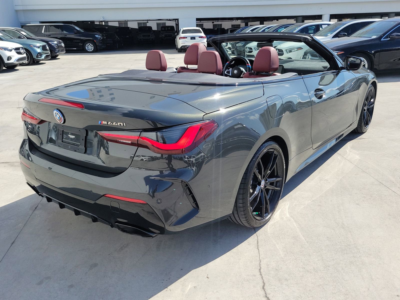 Used 2023 BMW M440i Convertible w/ Premium Package image 7