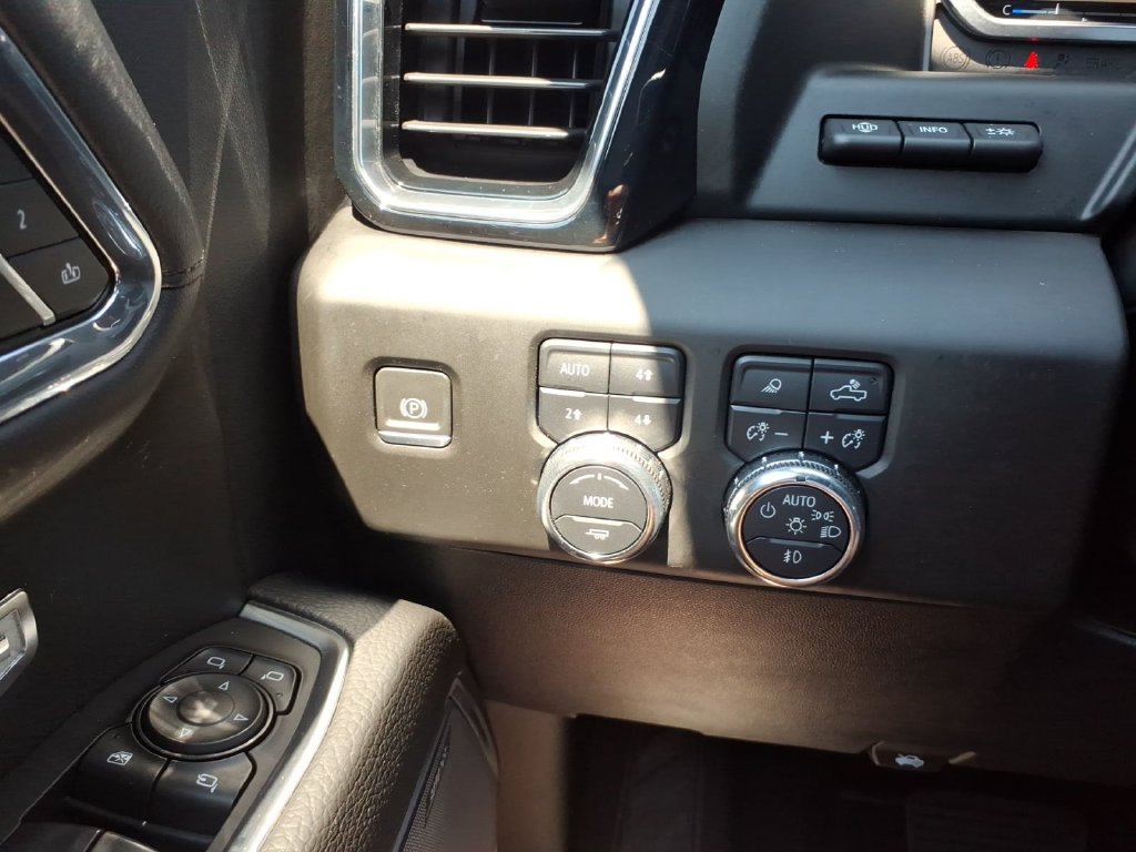 Used 2024 GMC Sierra 1500 Denali AWD/4WD image 26