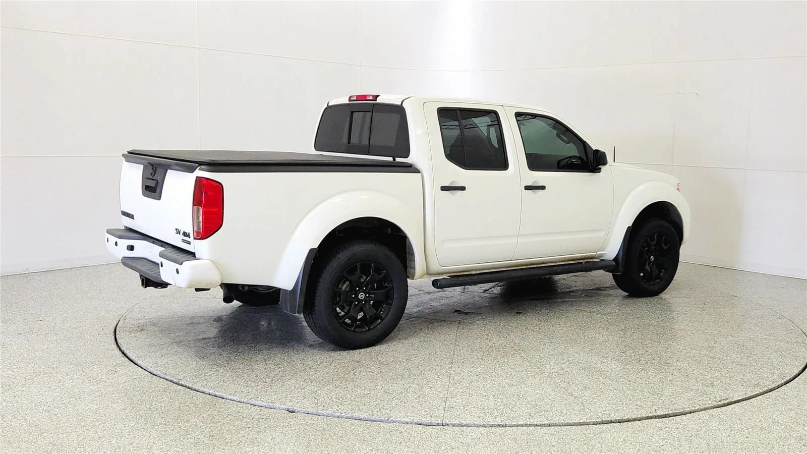 Used 2021 Nissan Frontier SV w/ Midnight Edition Floor Mats AWD/4WD image 7