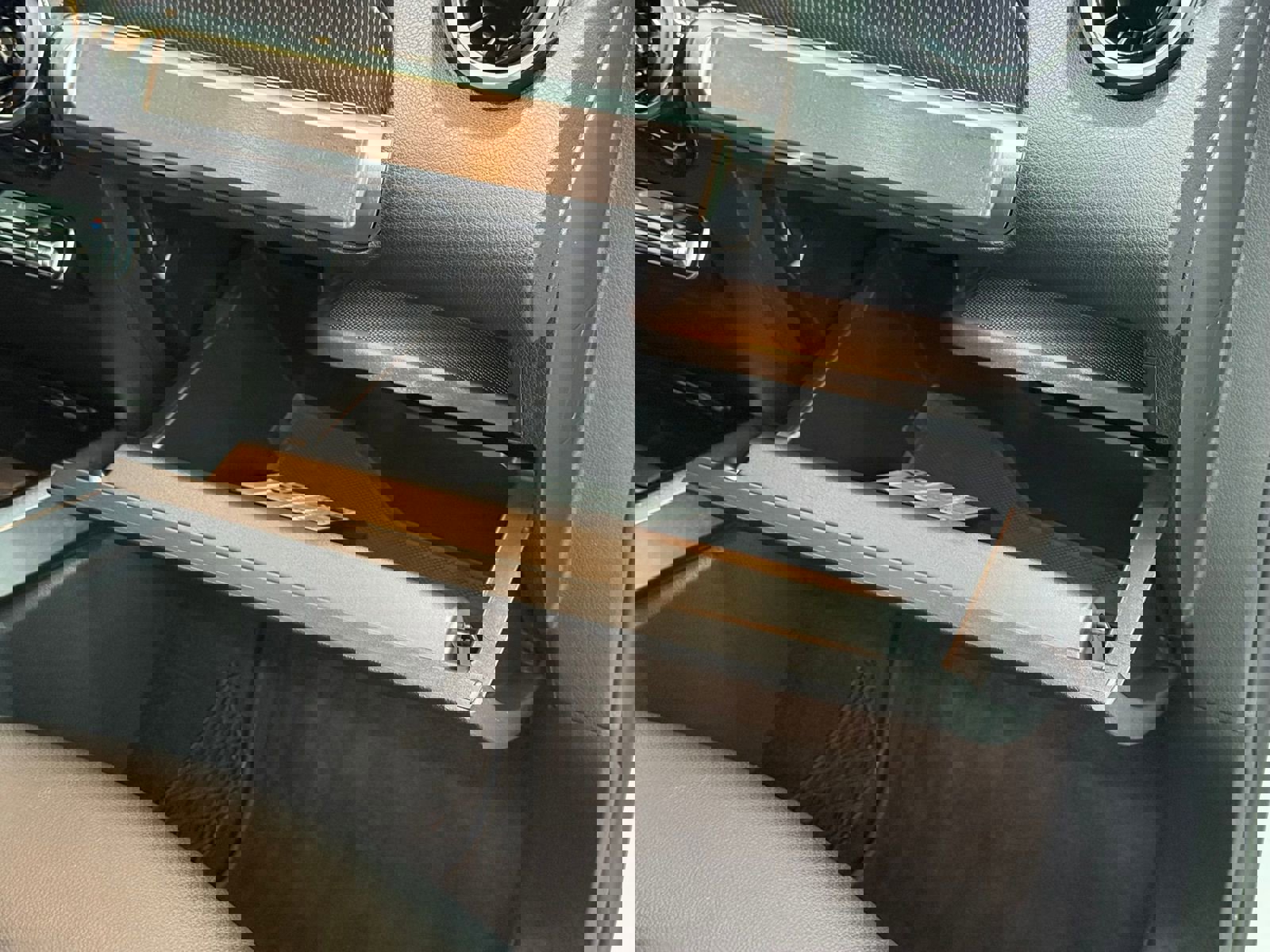 Used 2020 Mercedes-Benz GLB 250 image 45