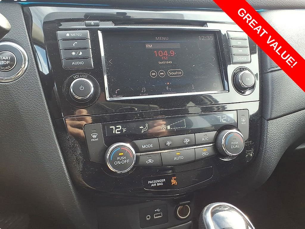 Used 2018 Nissan Rogue SV AWD/4WD image 22