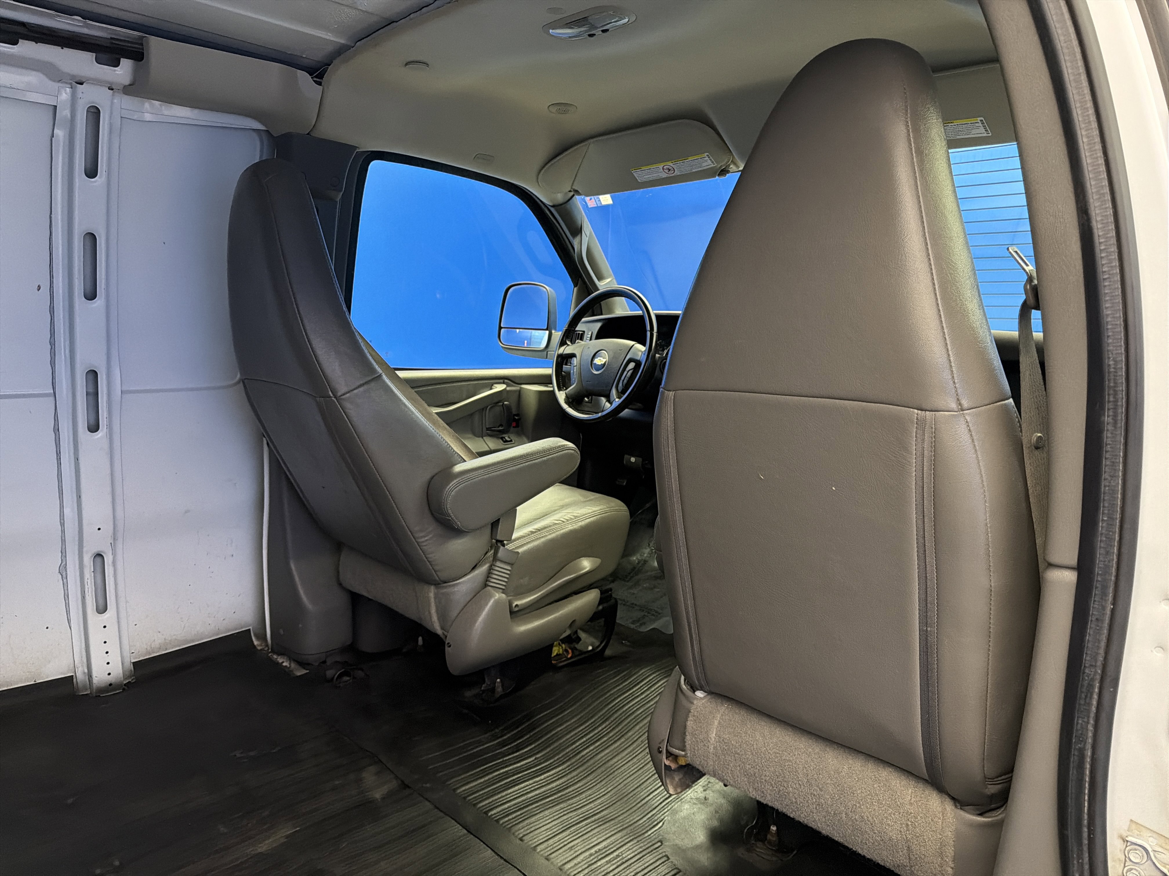 Used 2021 Chevrolet Express 2500 Extended w/ Driver Convenience Package image 25