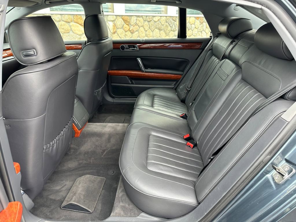 Used 2005 Volkswagen Phaeton V8 AWD/4WD image 8