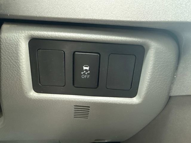 Used 2013 Toyota Tundra 2WD Double Cab w/ Tow Pkg image 32