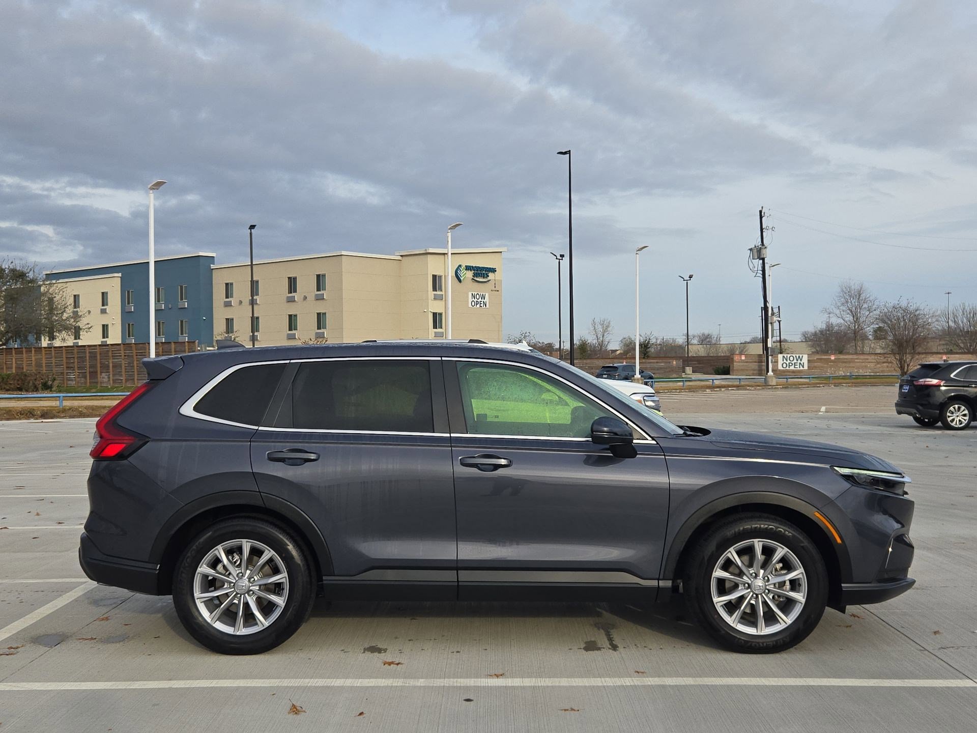 Used 2025 Honda CR-V EX-L image 2