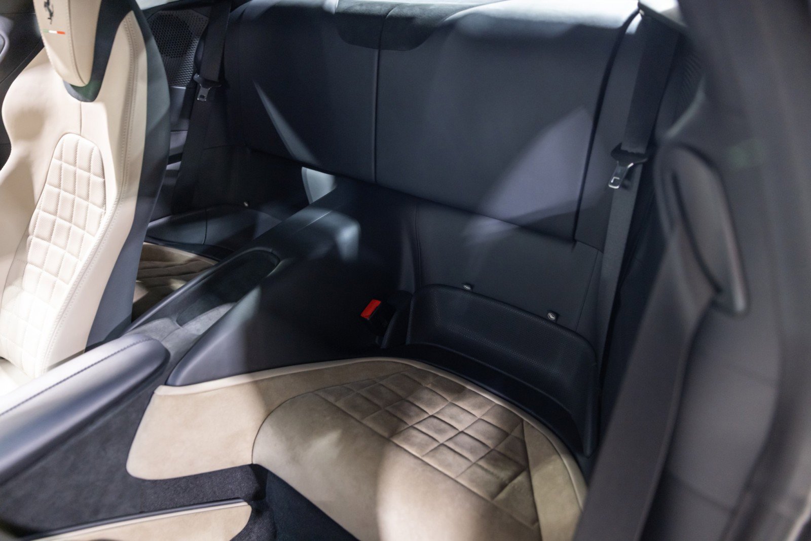 Used 2024 Ferrari Roma image 35