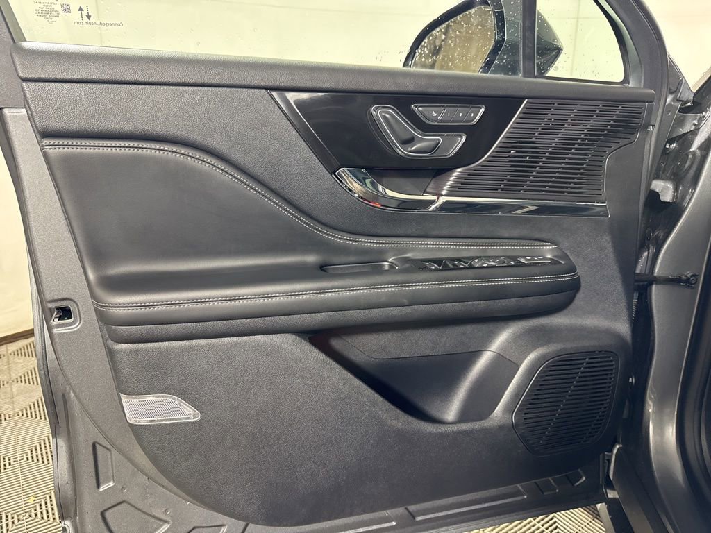 Certified 2022 Lincoln Corsair Reserve w/ Equipment Group 201A image 56