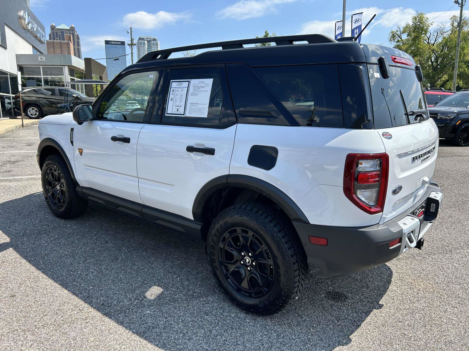 Used 2025 Ford Bronco Sport Badlands w/ Sasquatch Badlands Package AWD/4WD image 4