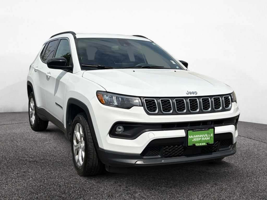 Certified 2024 Jeep Compass Latitude AWD/4WD image 7